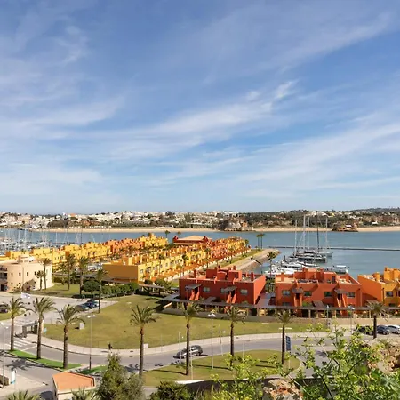 Pe Na Areia Da Rocha * Portimão